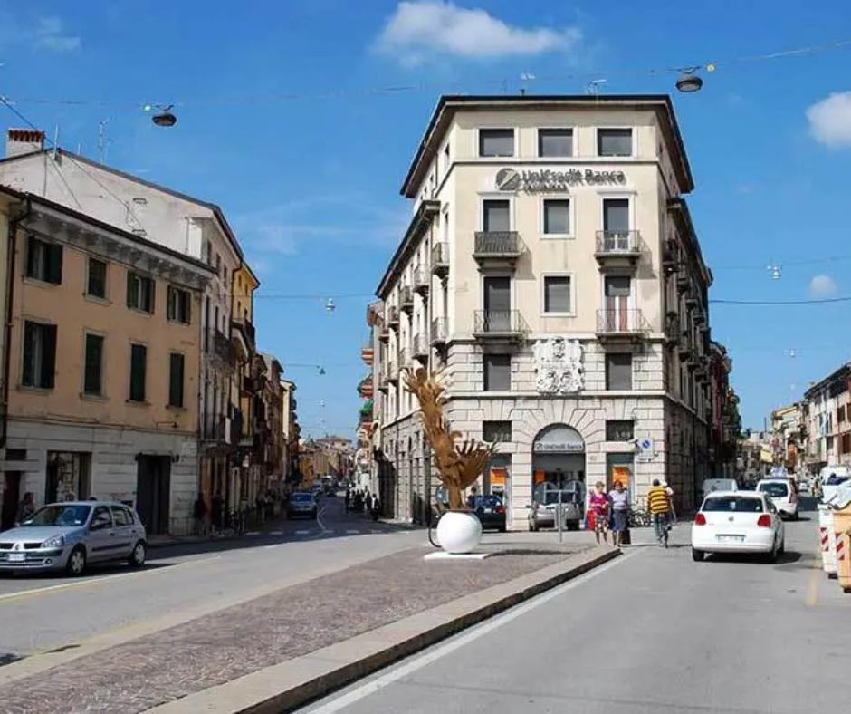 Via XX Settembre: ristori per le attività economiche